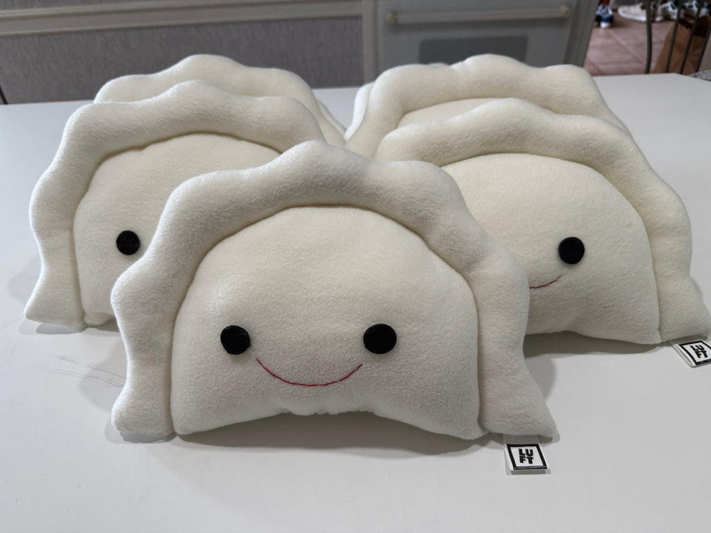 Pieroguszki
Authentic Pierogi Pillow