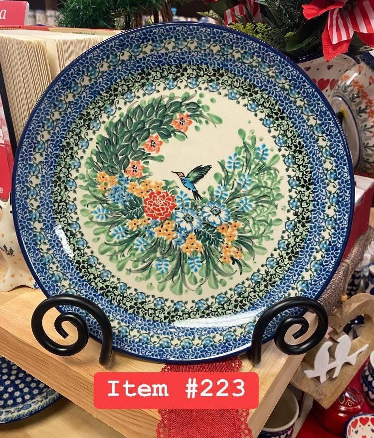 Polish Pottery Unikat 3271(Hummingbird) Dinner Plate