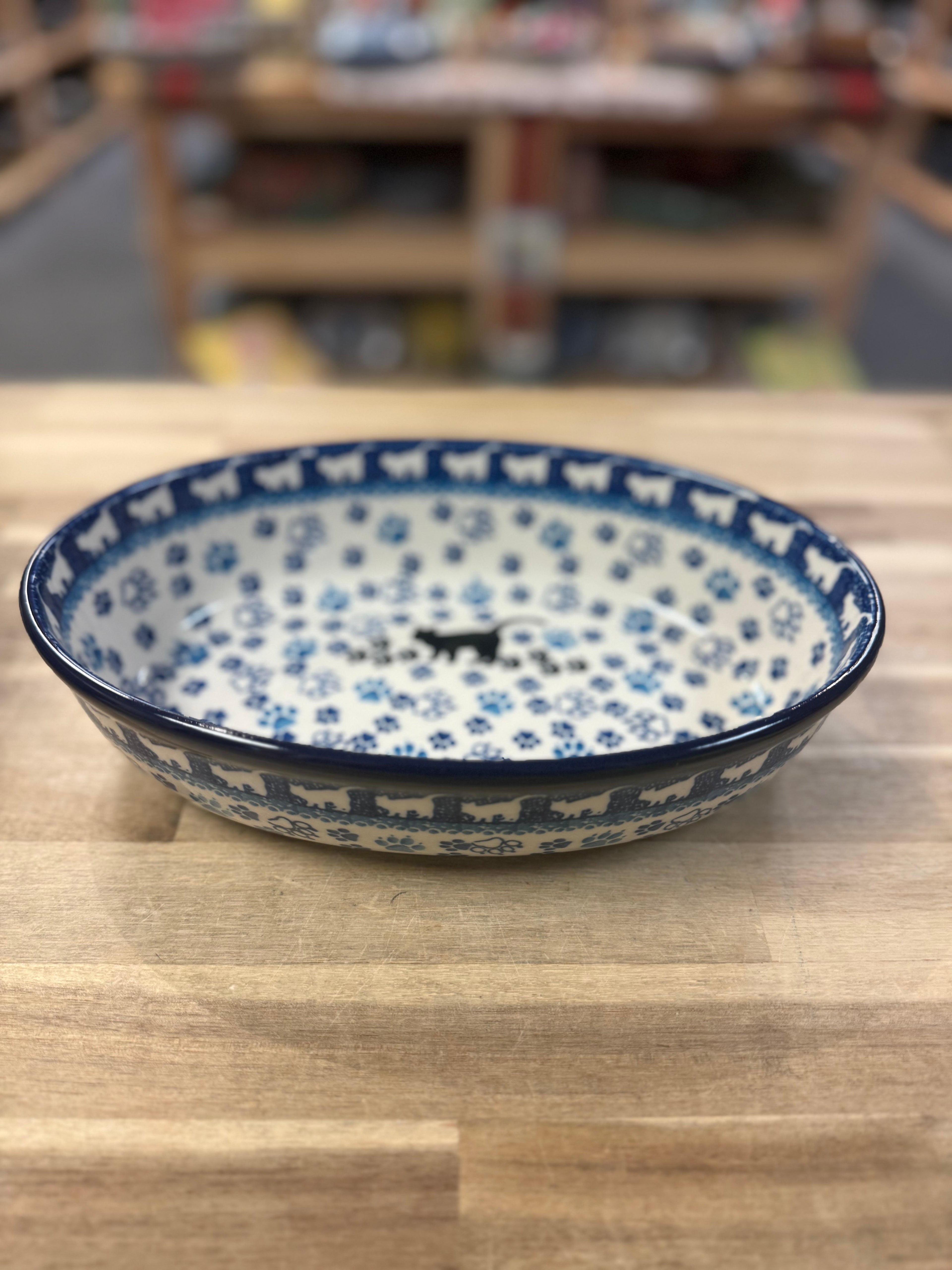 Polish Pottery Oval Baker - Traditional Black Cat