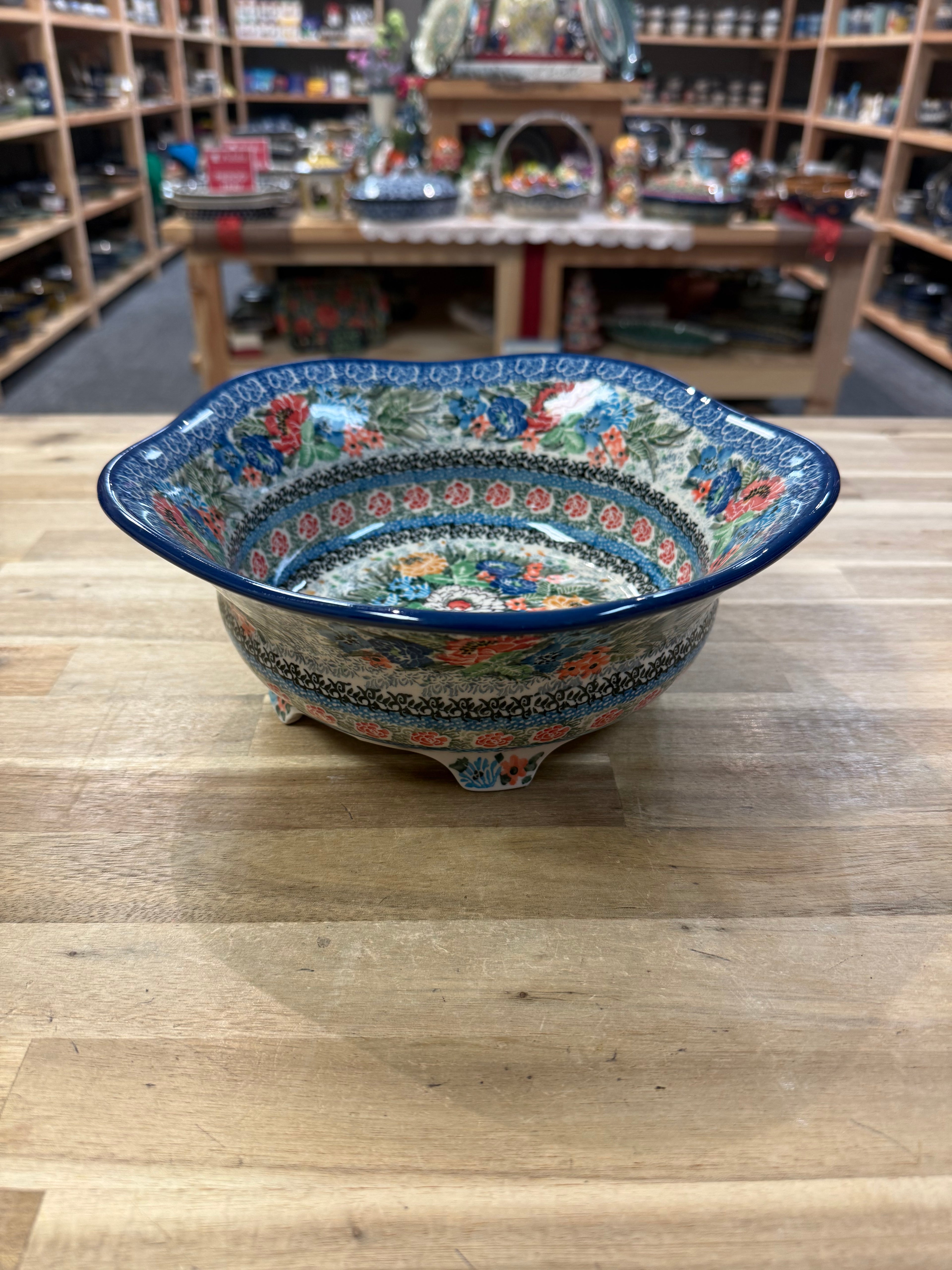 Polish Pottery Unikat 3939 Sculpted, Footed Bowl