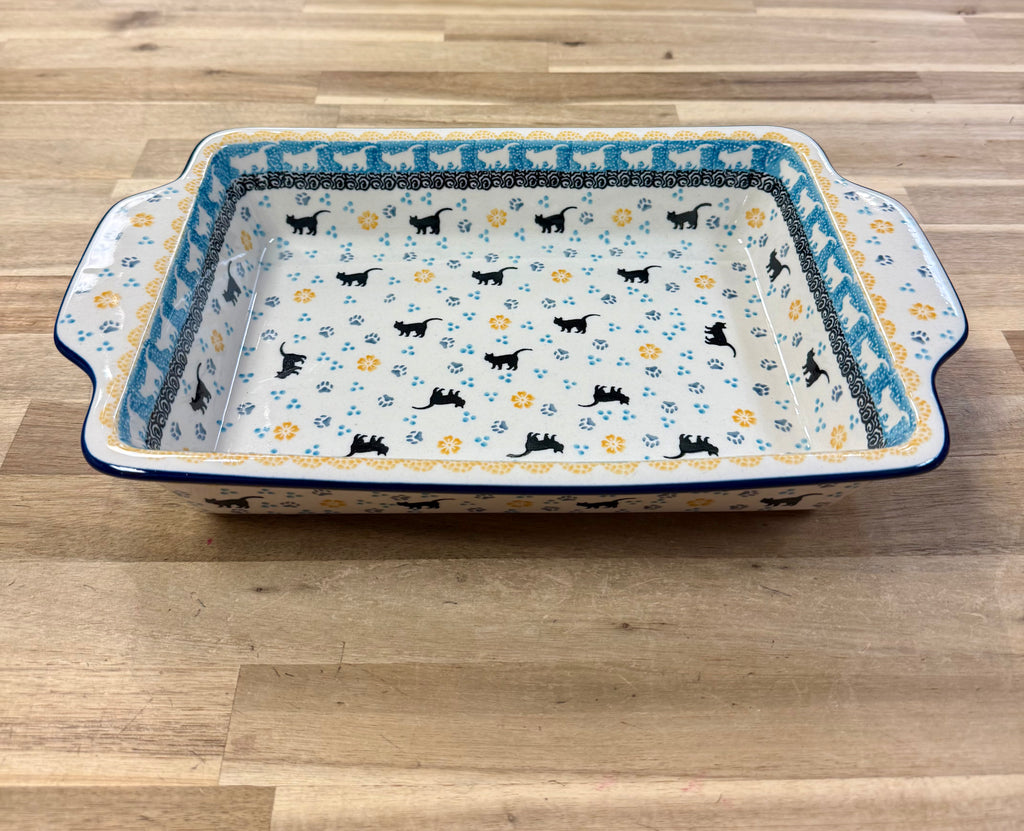 Polish Pottery Rectangle Baker - Traditional Cats