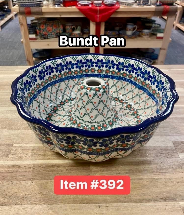Polish Pottery Tradtl. Criss/Cross Pattern Bundt Pan