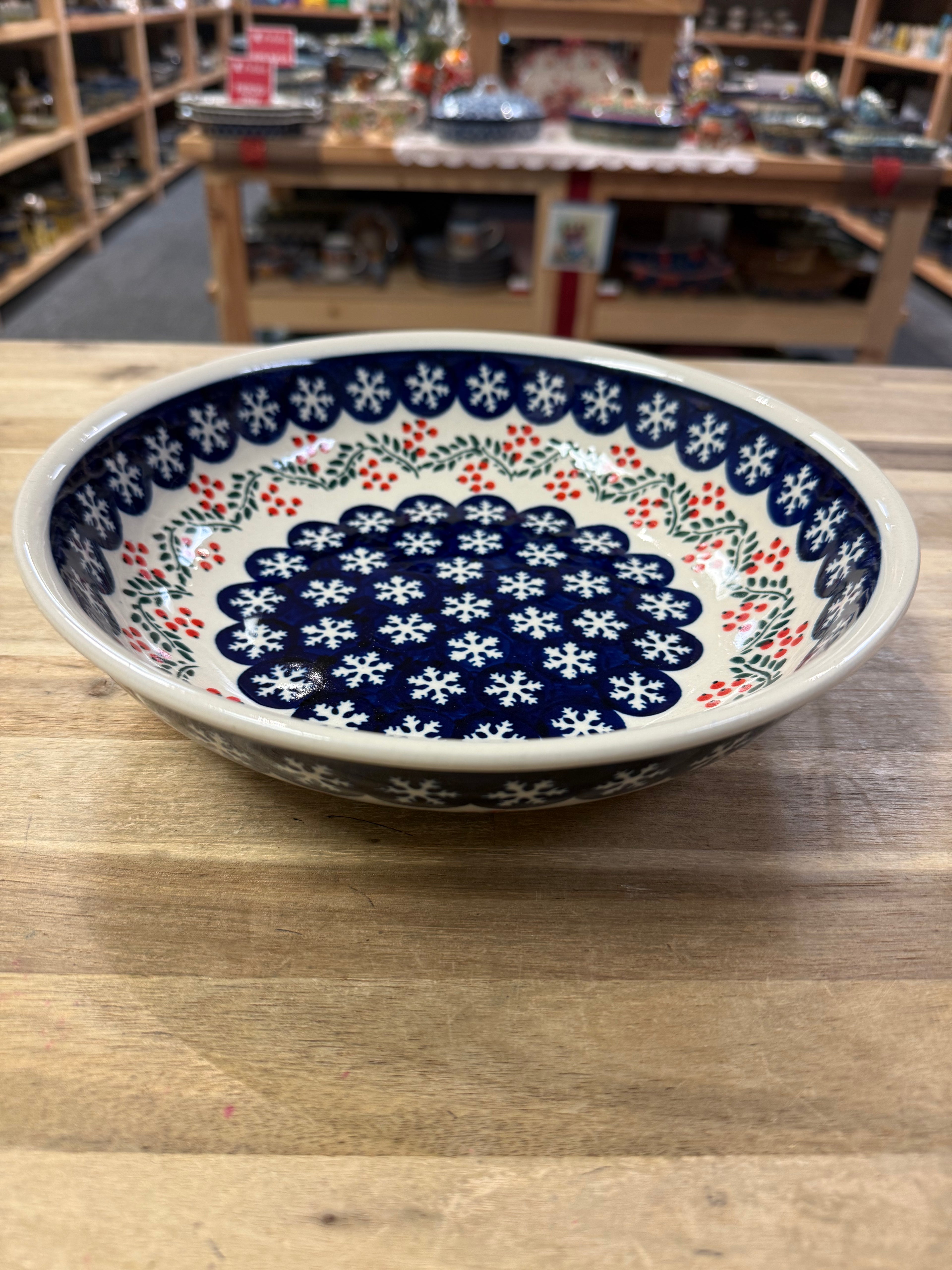 Polish Pottery Wide Low Bowl - Traditional Snowflake