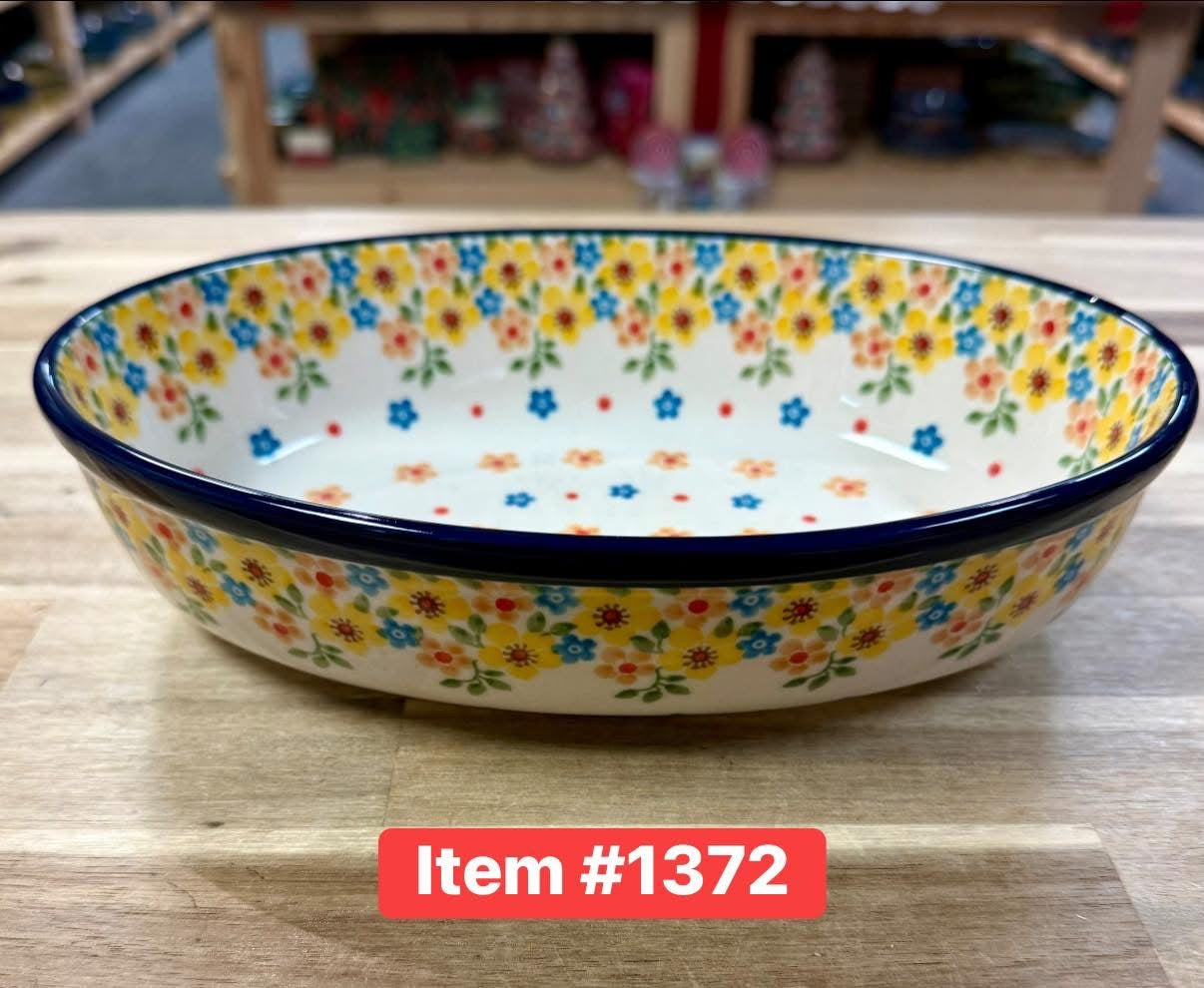 Polish Pottery Traditional Yellow Flwr Oval Baker