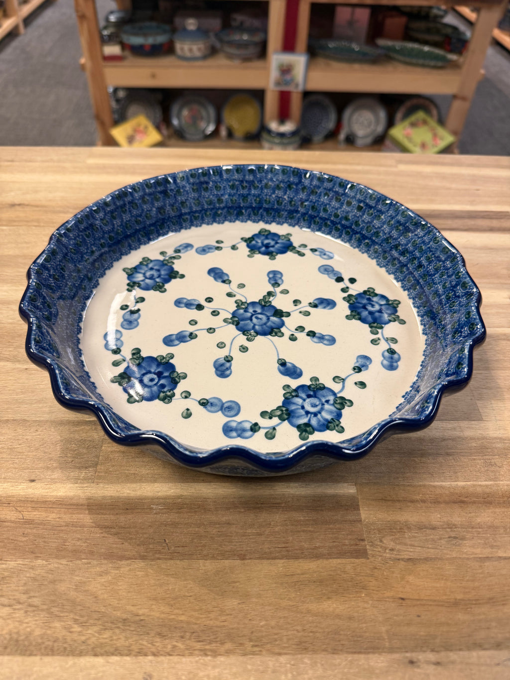 Polish Pottery Pie Plate - Traditional Blueberry Flower