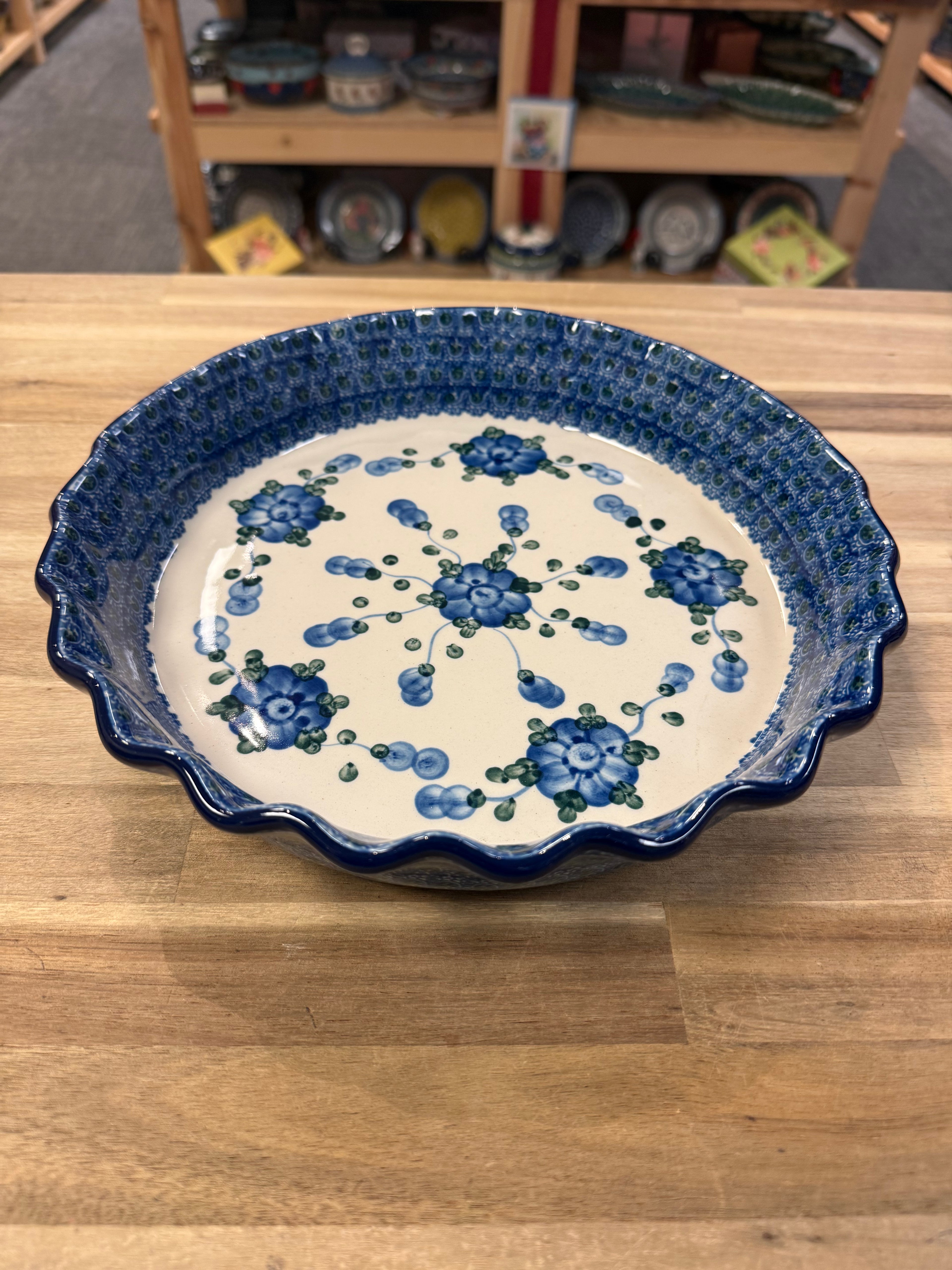 Polish Pottery Pie Plate - Traditional Blueberry Flower