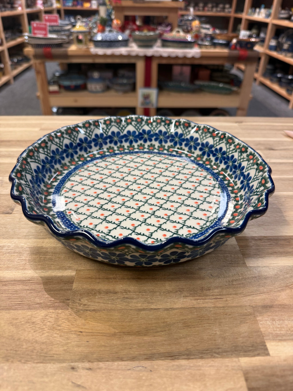 Polish Pottery Pie Plate - Traditional Criss Cross