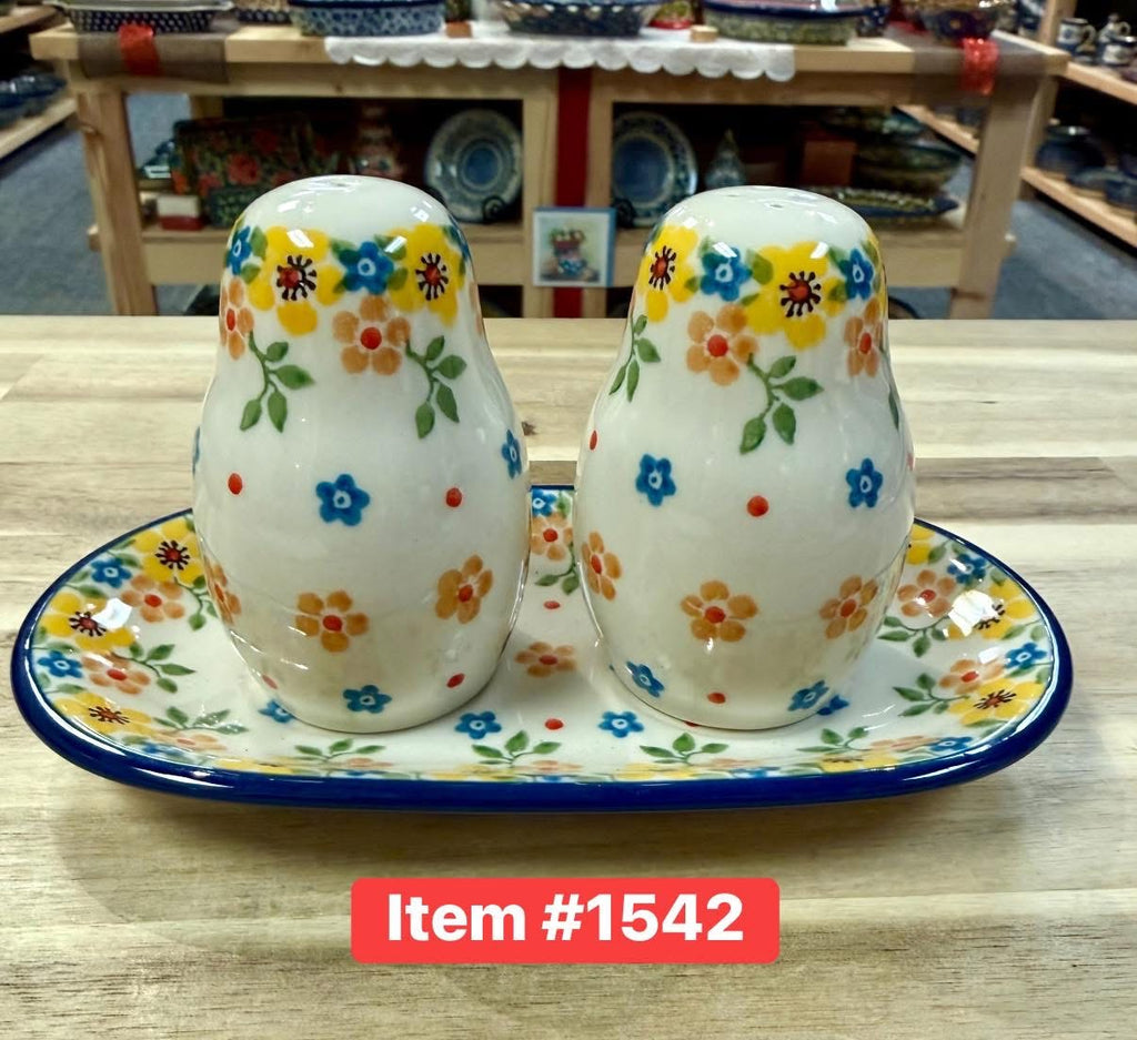Polish Pottery Traditional(Yellow Flowers) Salt & Pepper Set